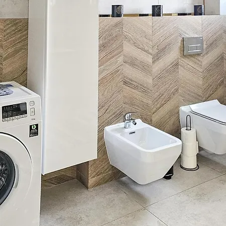 Beautiful In With Wifi Apartment